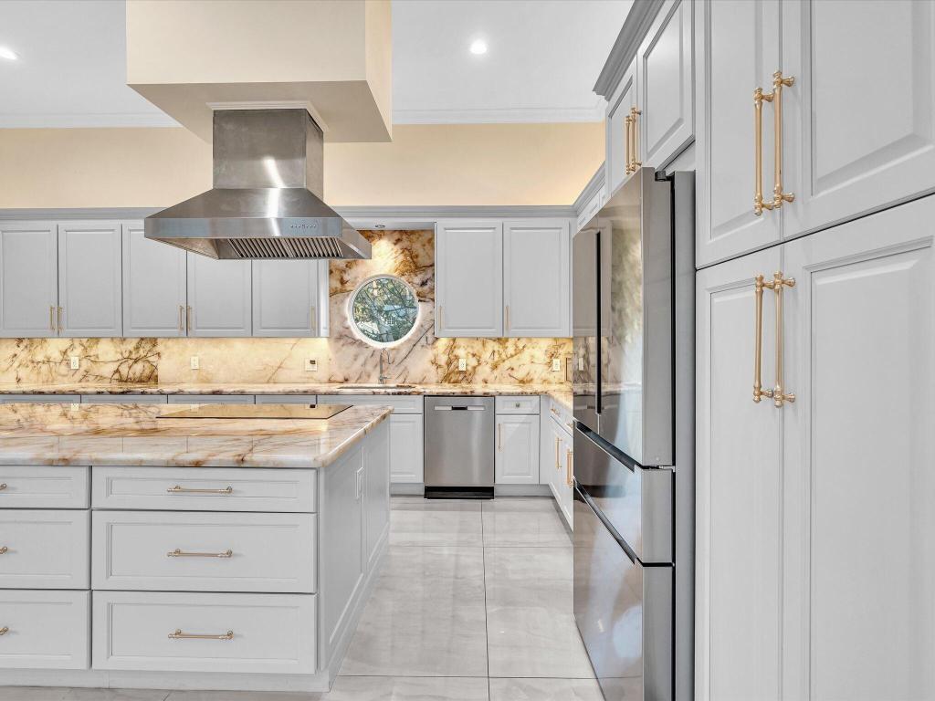 The Sticks 111-12 B - Residential