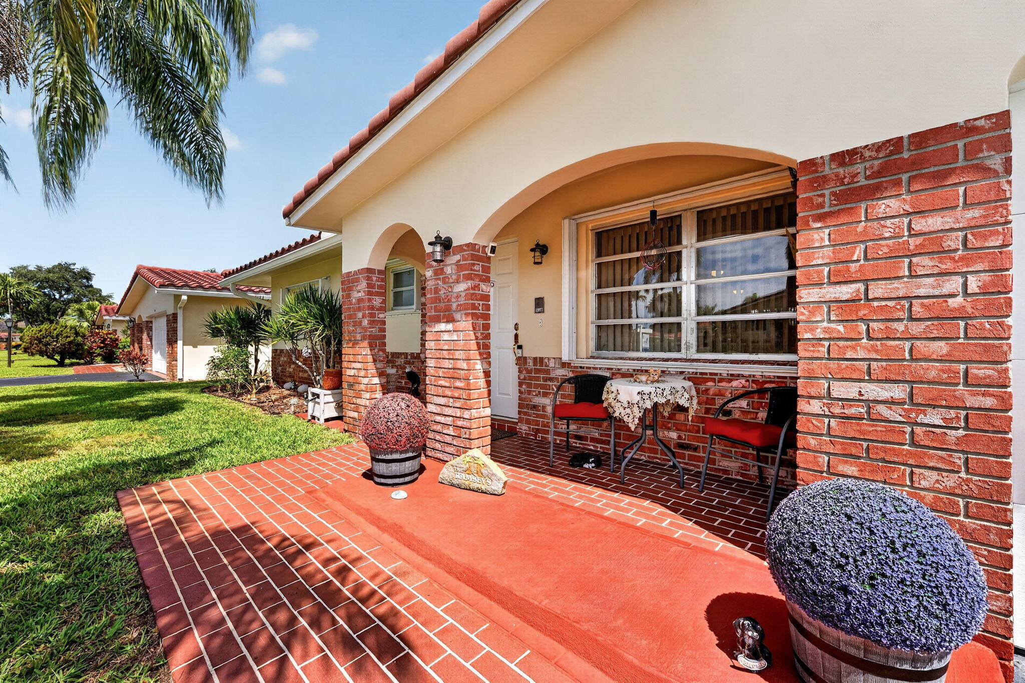 CRYSTAL LAKE VILLAS - Residential