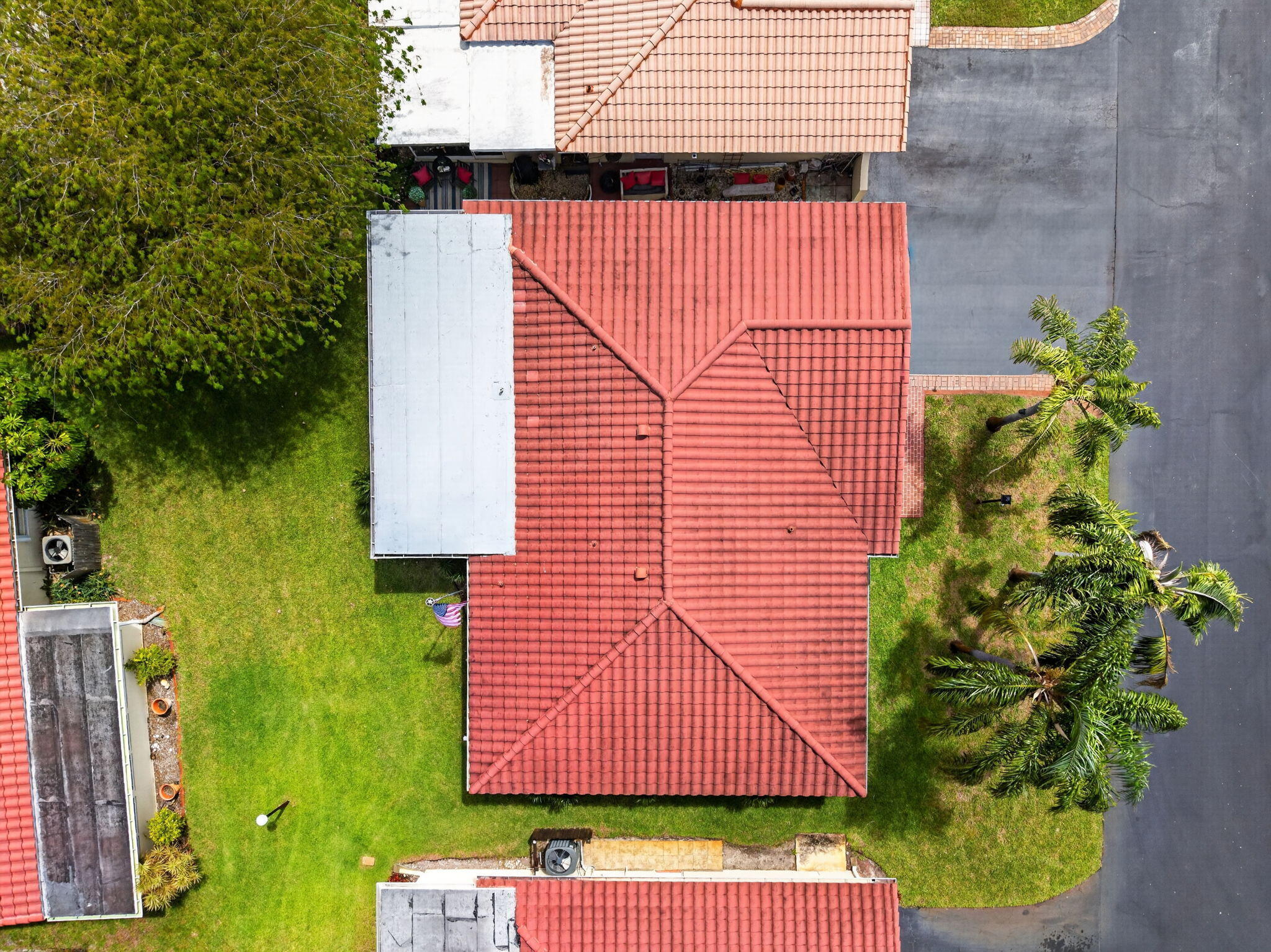 CRYSTAL LAKE VILLAS - Residential