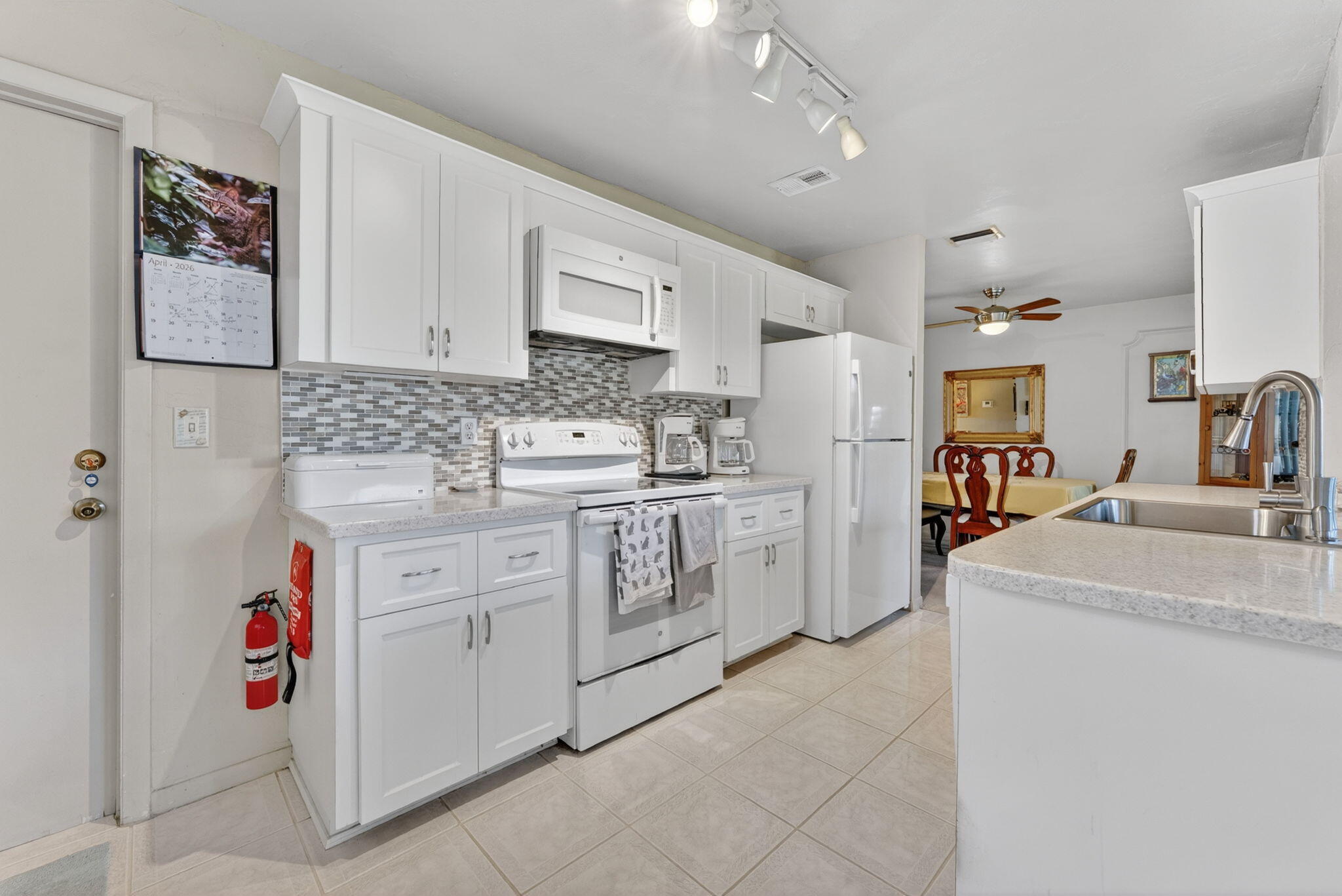 CRYSTAL LAKE VILLAS - Residential