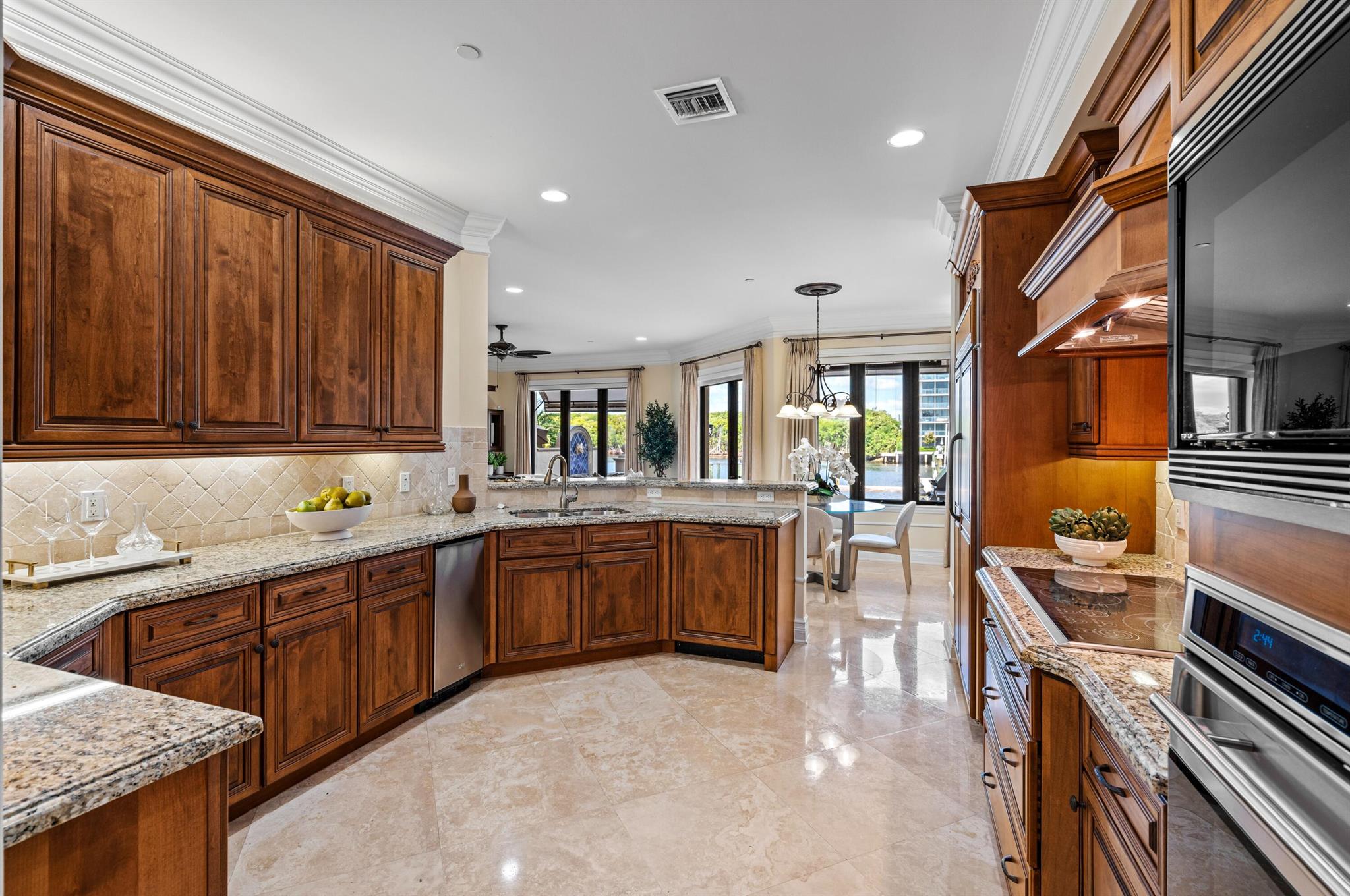 OCEAN RIDGE YACHT CLUB AN - Residential