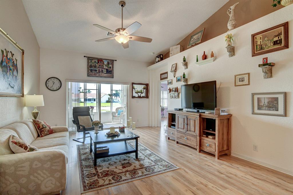 FLORAL LAKES 2 - Residential