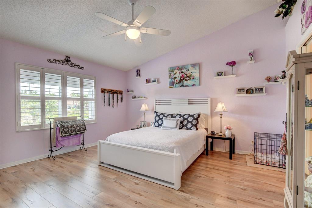 FLORAL LAKES 2 - Residential