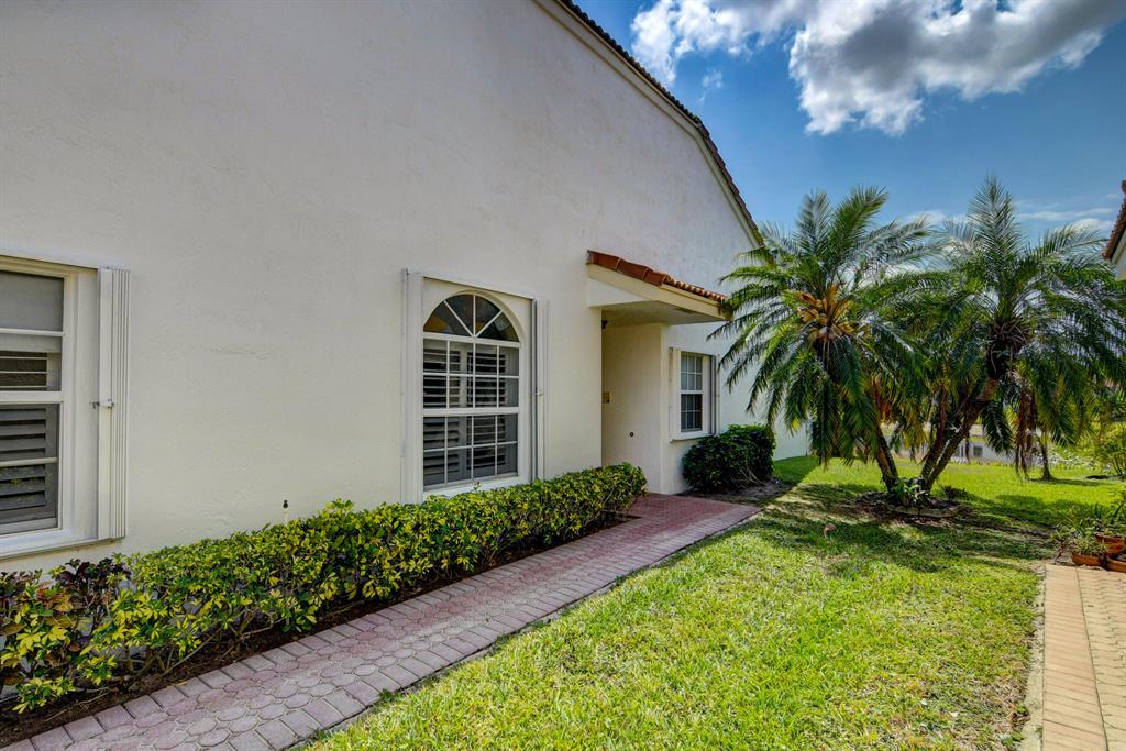 FLORAL LAKES 2 - Residential