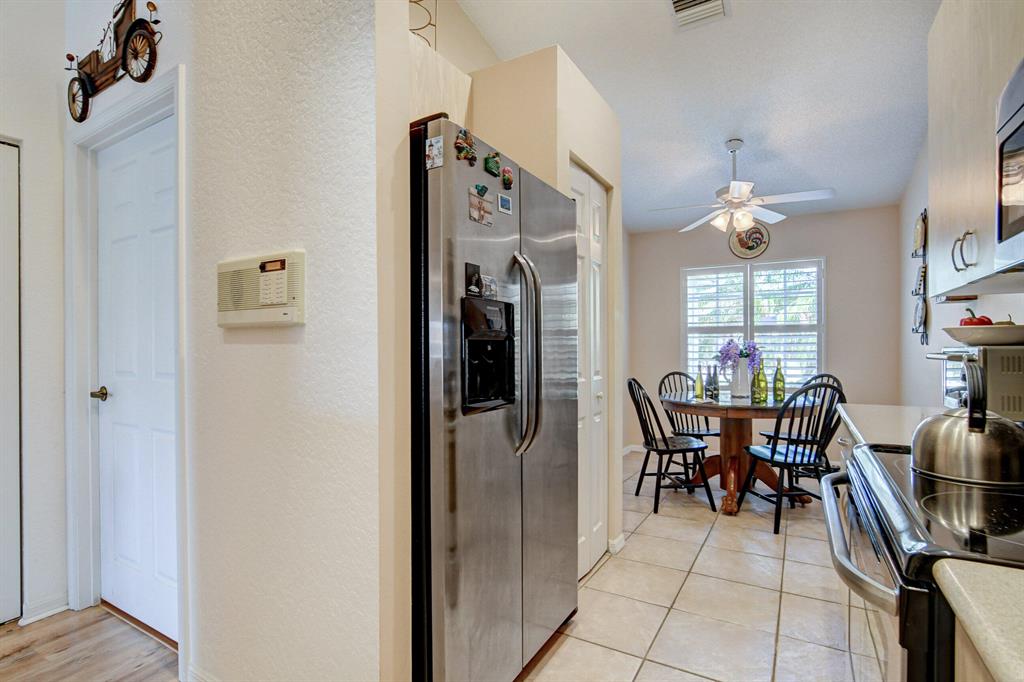 FLORAL LAKES 2 - Residential