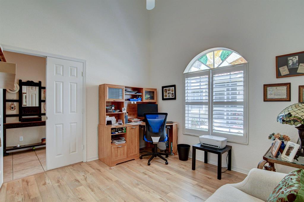 FLORAL LAKES 2 - Residential