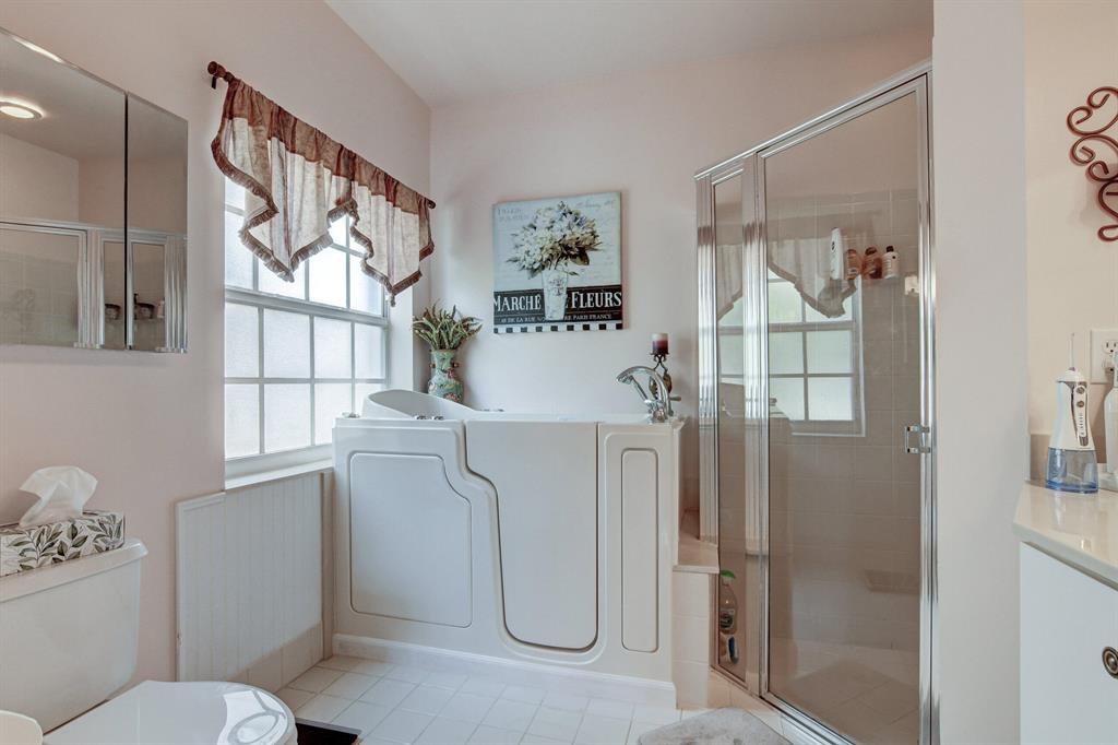 FLORAL LAKES 2 - Residential