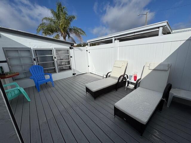 WHISPERING CREEK - Residential