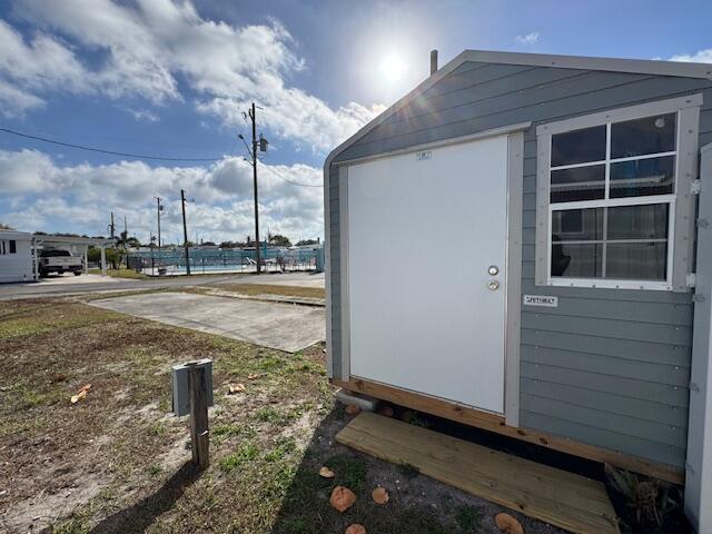 WHISPERING CREEK - Residential