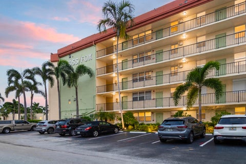 Tiny photo for 5300 NE 24TH Terrace #422C, Fort Lauderdale, FL 33308 (MLS # B26089329)