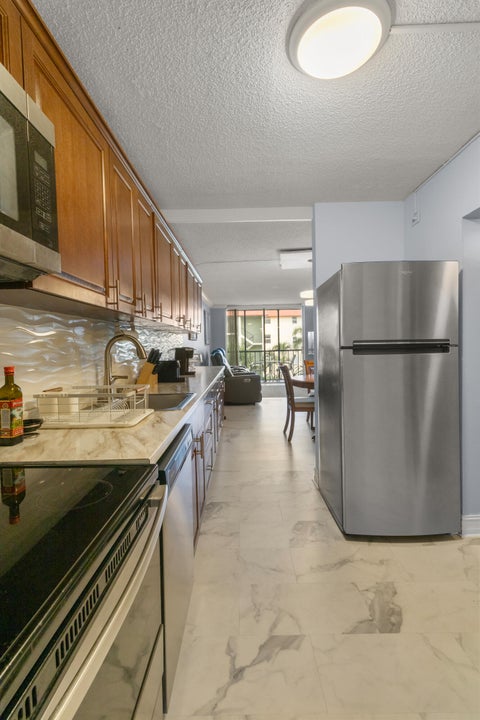 Tiny photo for 5300 NE 24TH Terrace #422C, Fort Lauderdale, FL 33308 (MLS # B26089329)