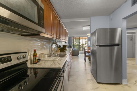 Tiny photo for 5300 NE 24TH Terrace #422C, Fort Lauderdale, FL 33308 (MLS # B26089329)