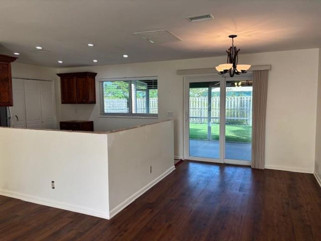 Photo of 284 Cherry Street, Palm Beach Gardens, FL 33410 (MLS # B26005819)