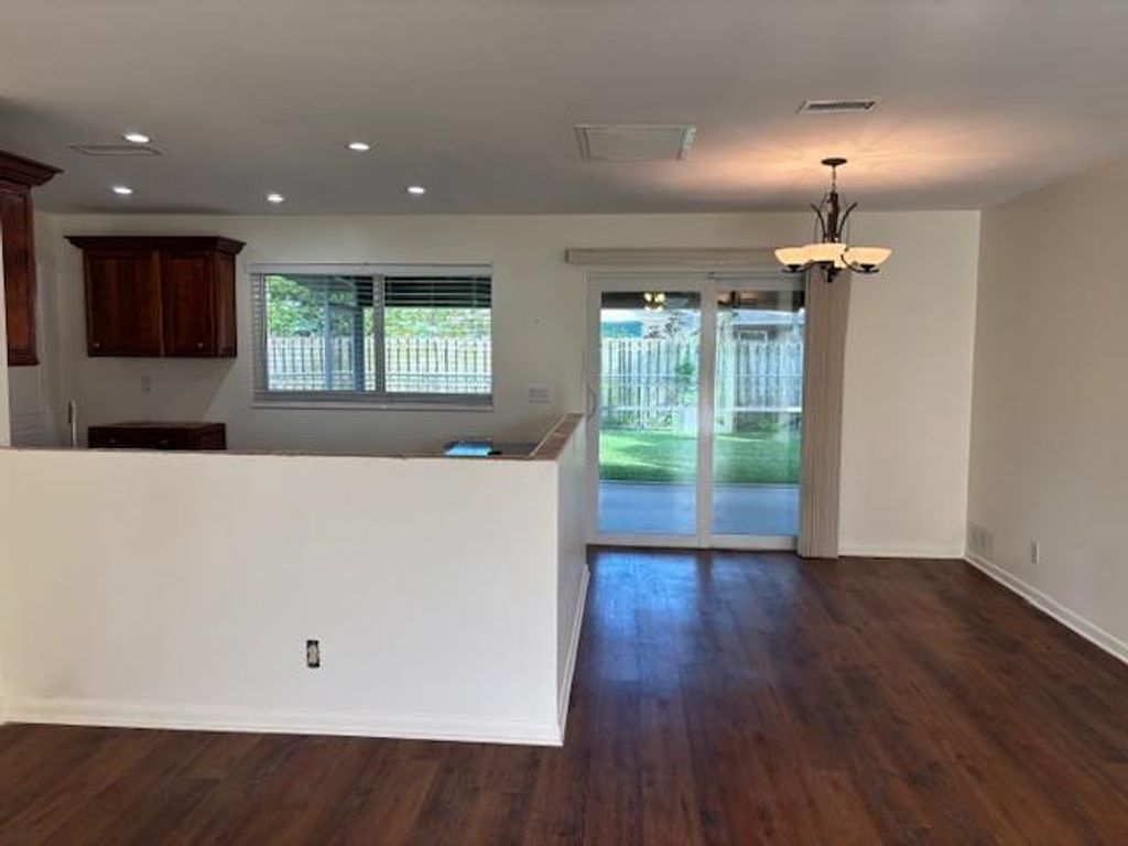 Photo of 284 Cherry Street, Palm Beach Gardens, FL 33410 (MLS # B26005819)