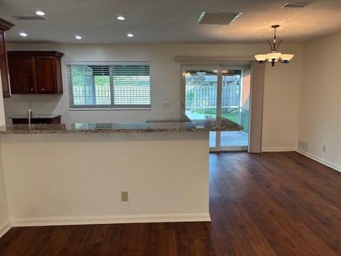 284 Cherry Street Palm Beach Gardens FL 33410