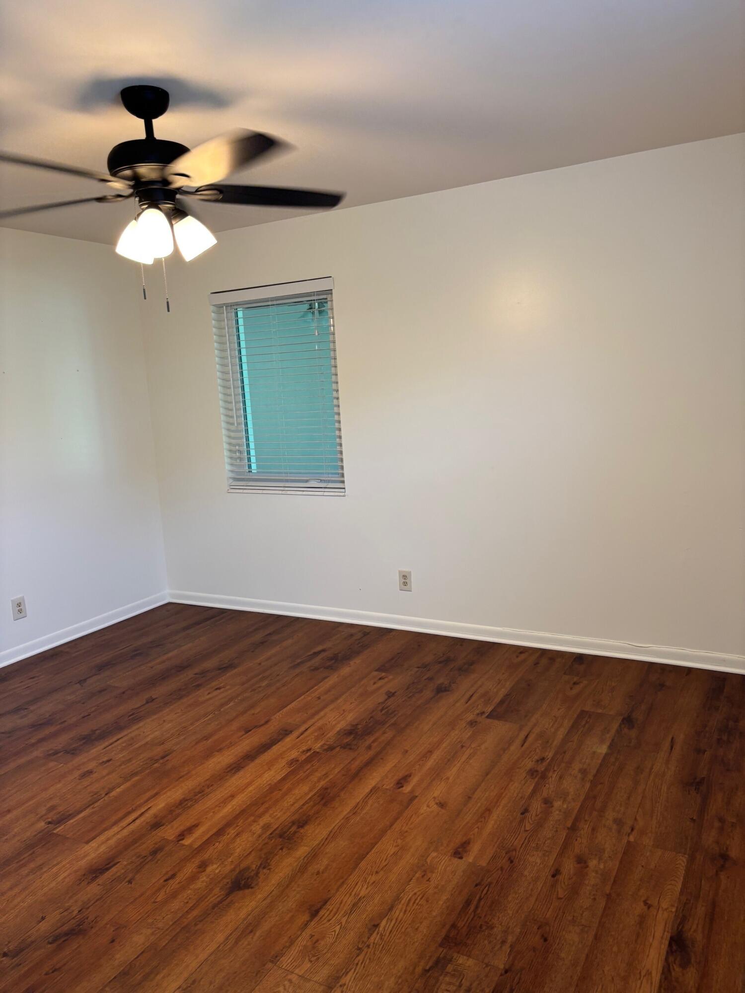 PALM BEACH GARDENS ESTATES - Residential