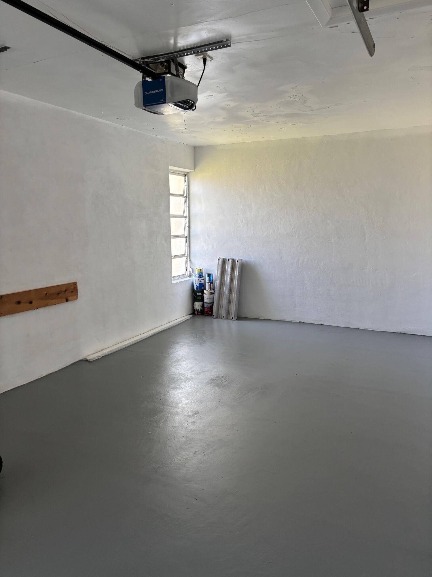 PALM BEACH GARDENS ESTATES - Residential