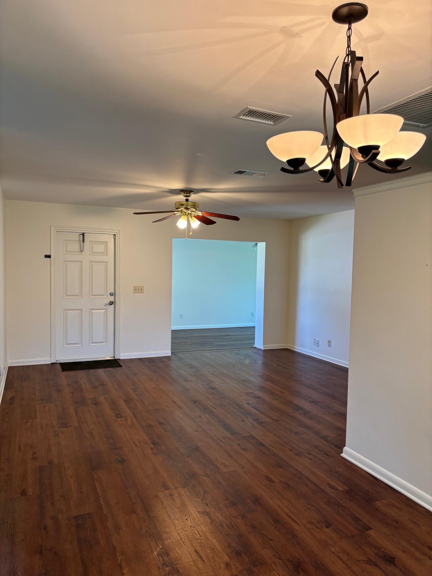 PALM BEACH GARDENS ESTATES - Residential