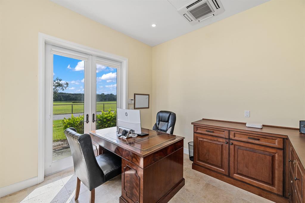 PALM BEACH POINT EAST - Residential