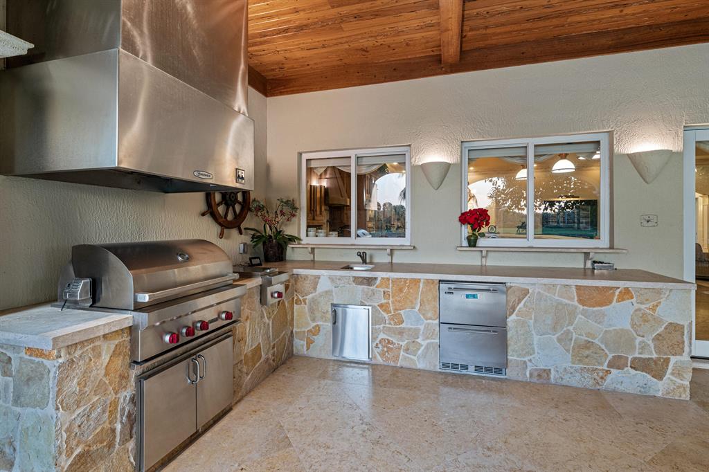 PALM BEACH POINT EAST - Residential