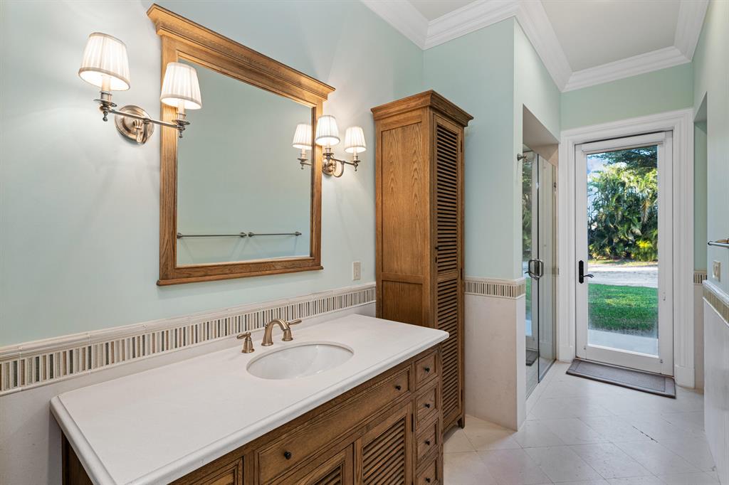 PALM BEACH POINT EAST - Residential