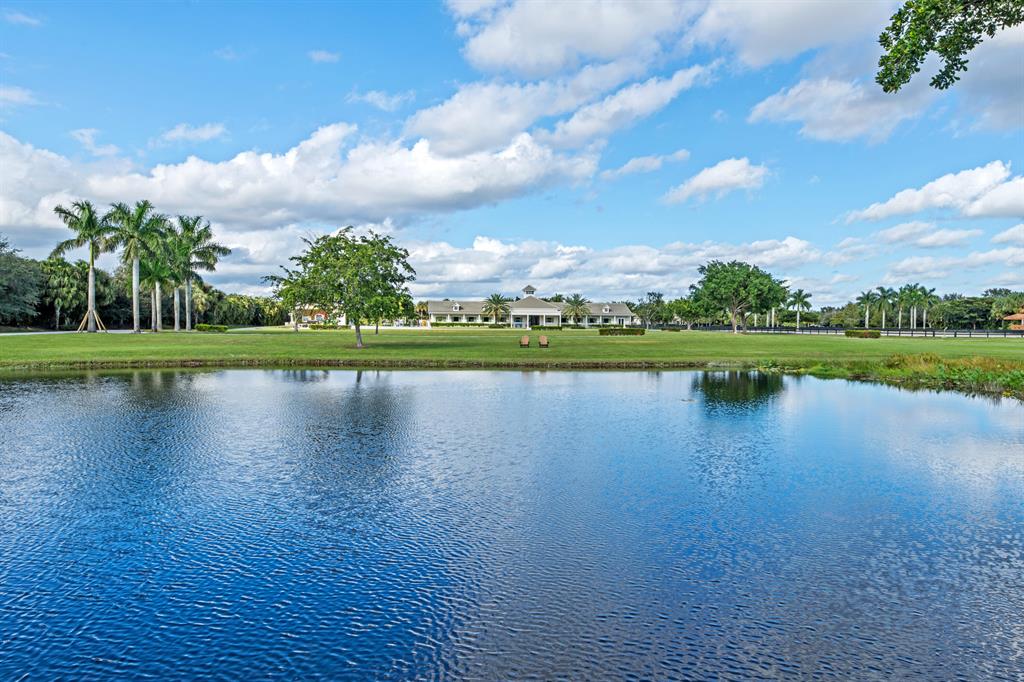 PALM BEACH POINT EAST - Residential