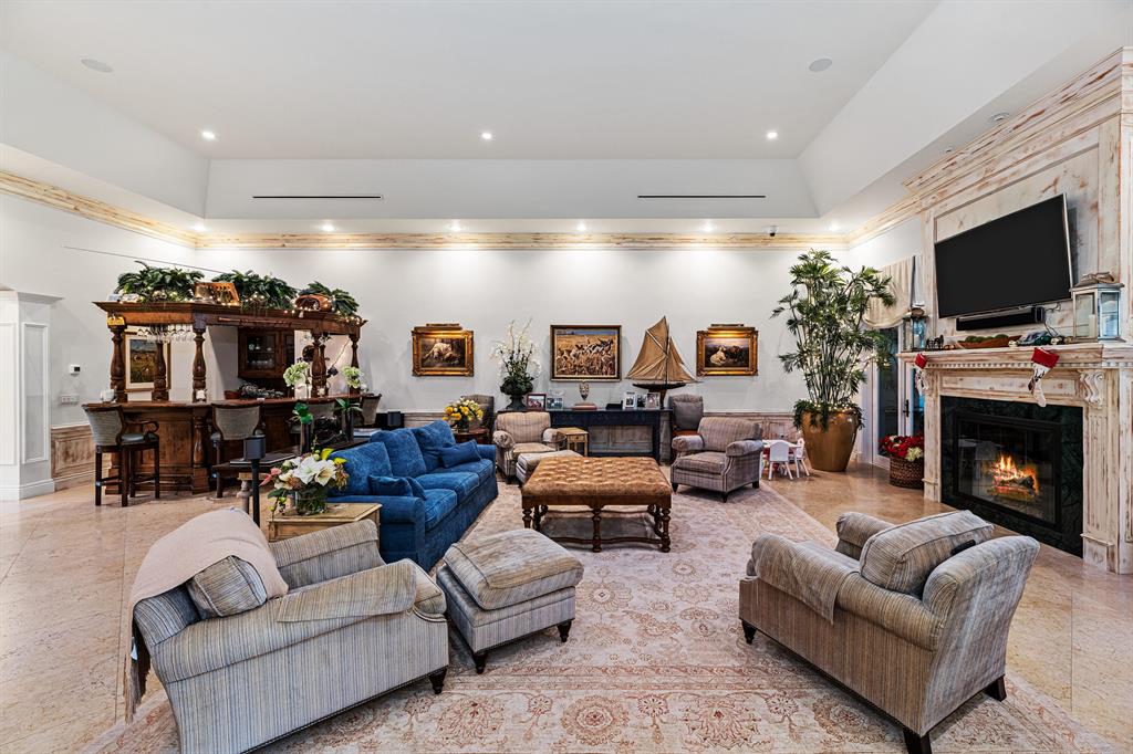 PALM BEACH POINT EAST - Residential