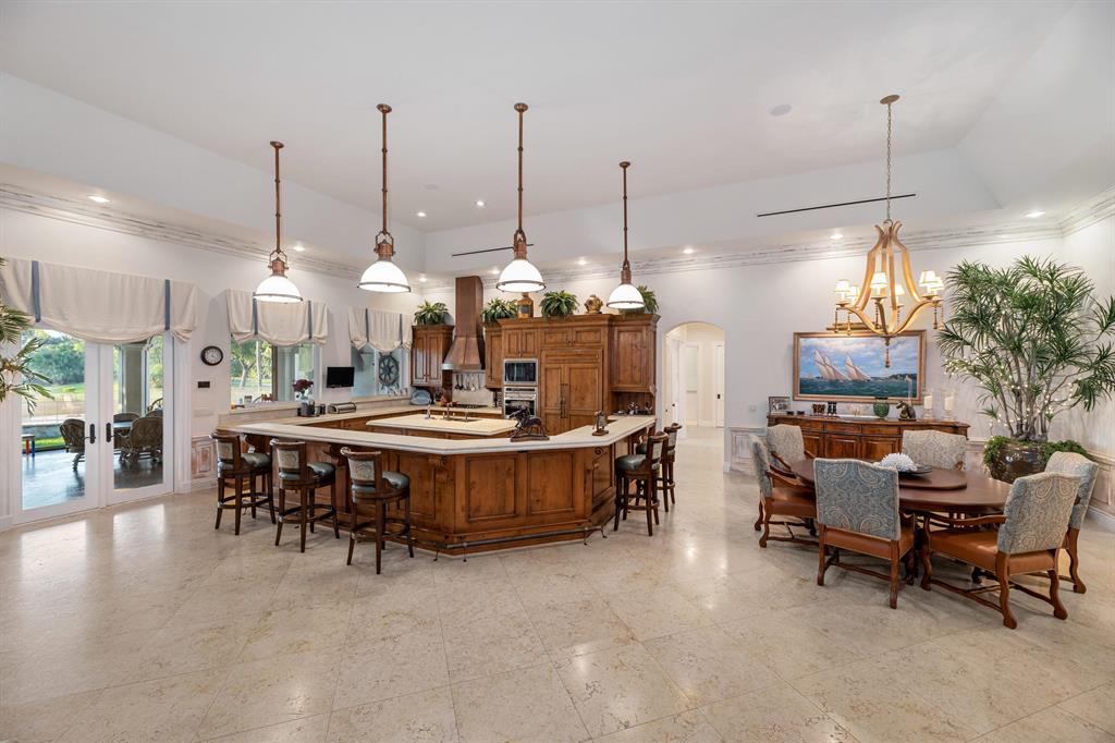 PALM BEACH POINT EAST - Residential