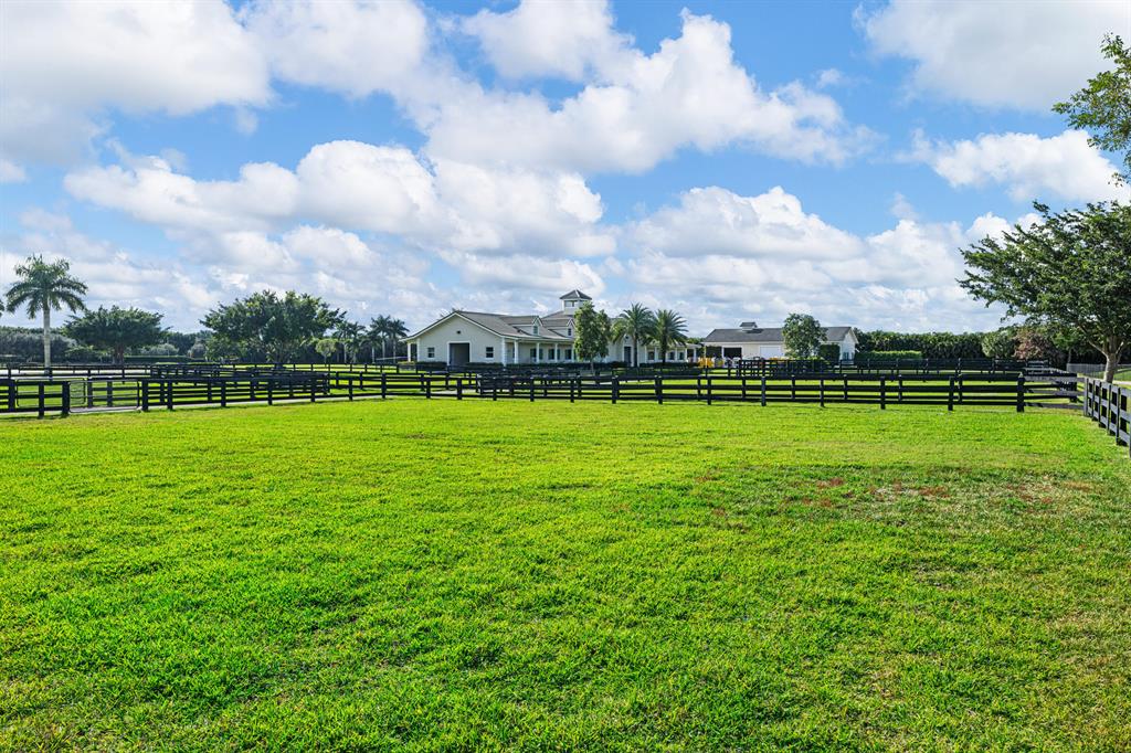 PALM BEACH POINT EAST - Residential
