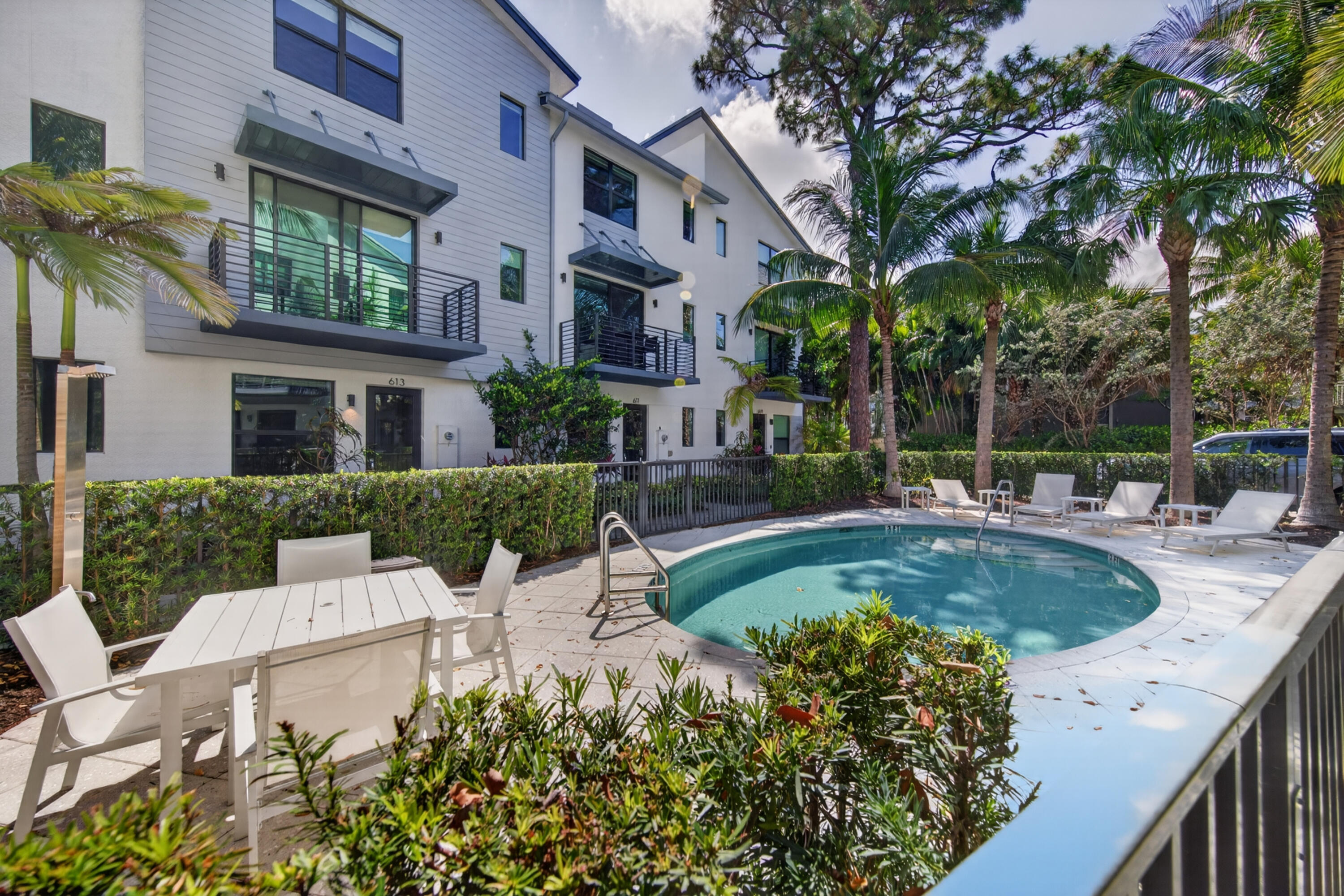 VILLAGE AT WILTON MANORS II - Residential