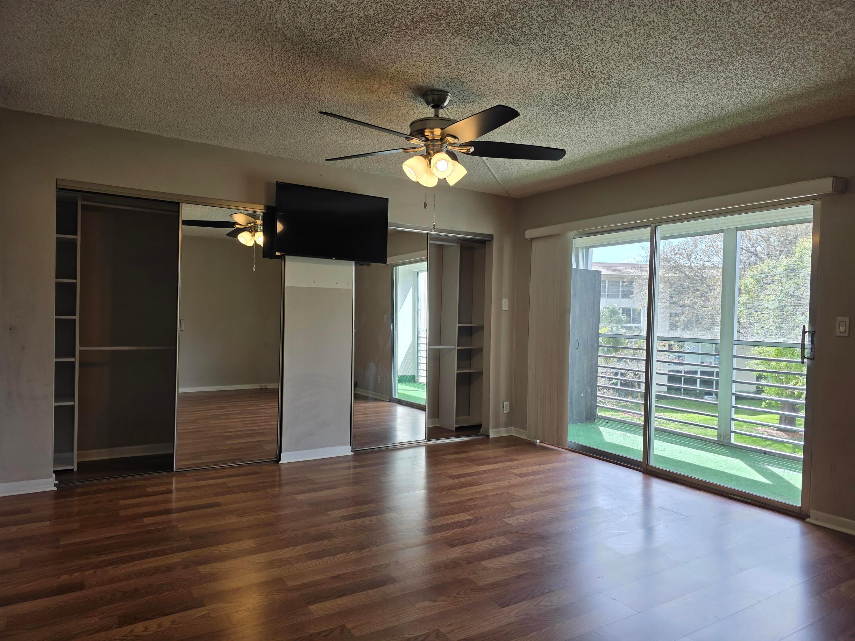 LUCAYA VILLAGE 1-B CONDO - Residential