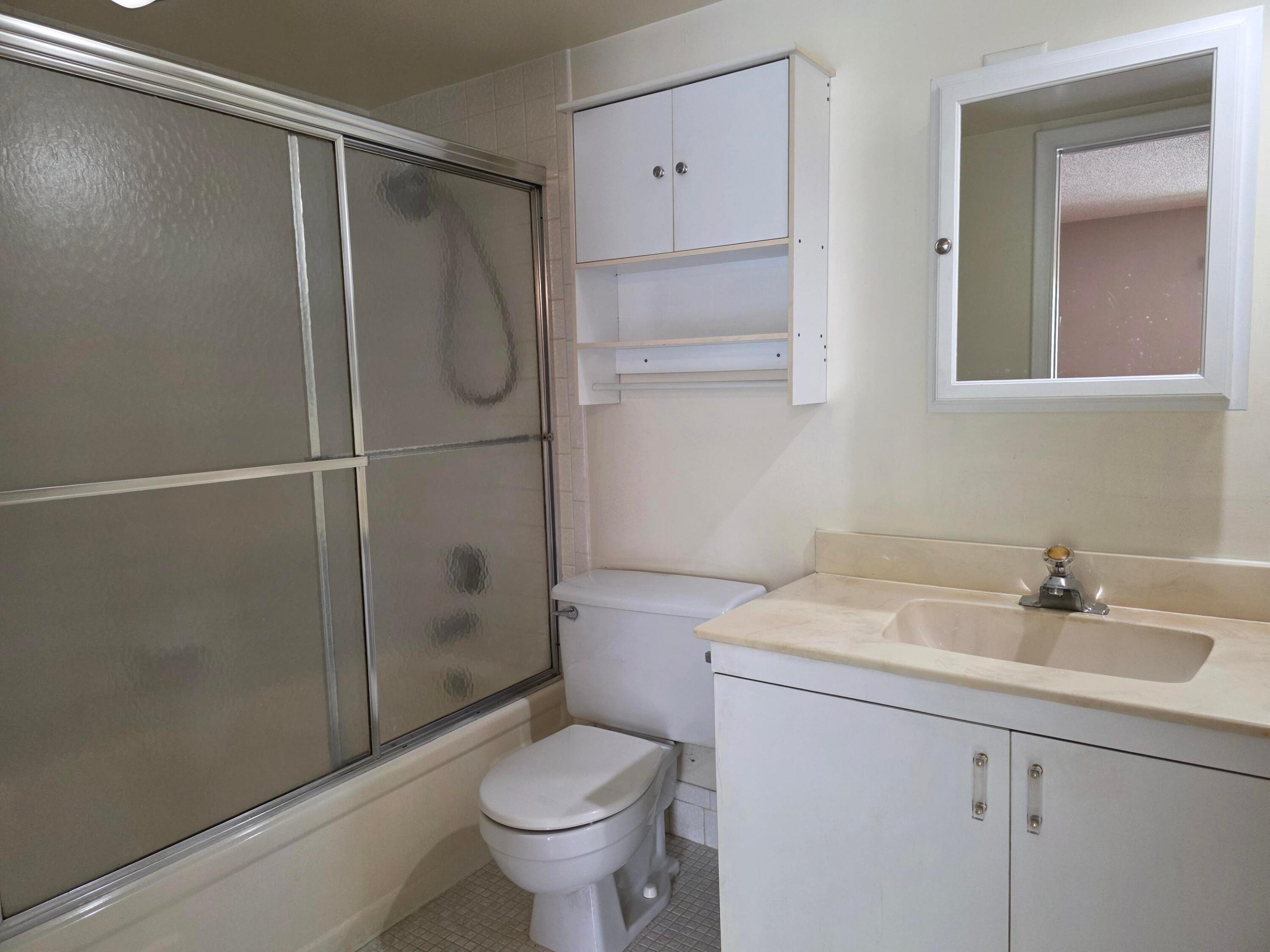 LUCAYA VILLAGE 1-B CONDO - Residential