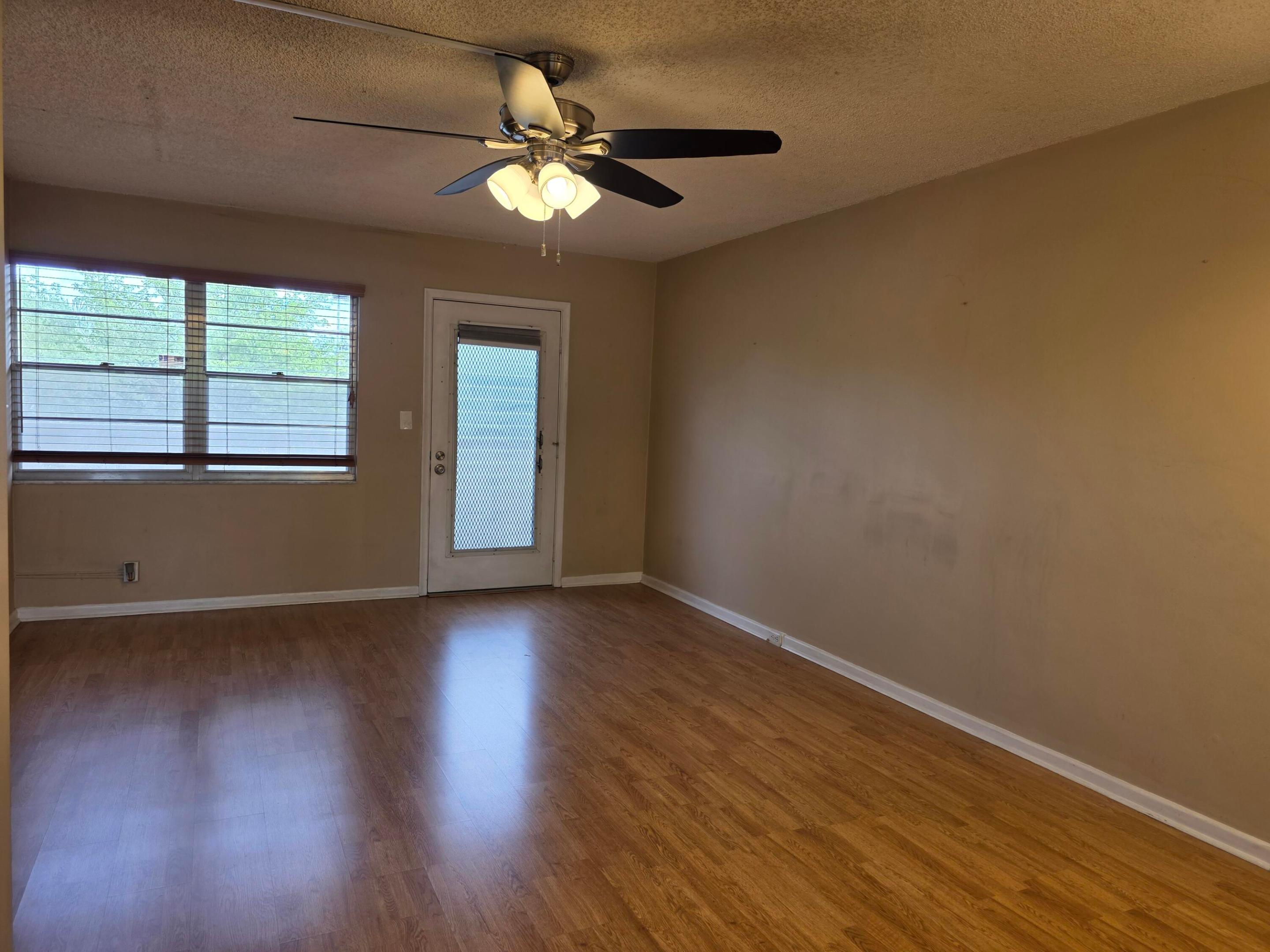 LUCAYA VILLAGE 1-B CONDO - Residential