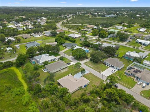 Tiny photo for 121 MILLER Drive, Sebastian, FL 32958 (MLS # B26052452)