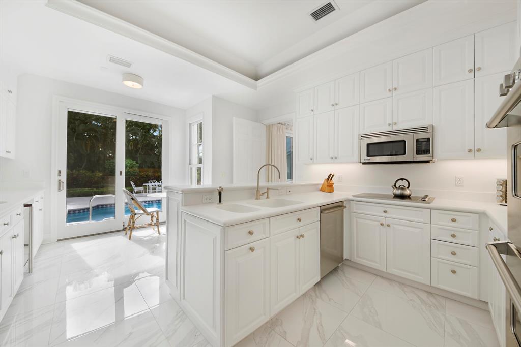 EAST SHORE ADD IN - Residential