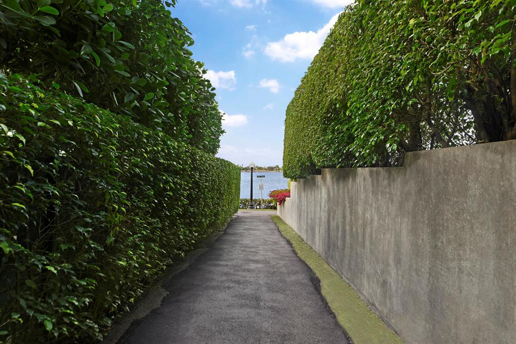 EAST SHORE ADD IN - Residential