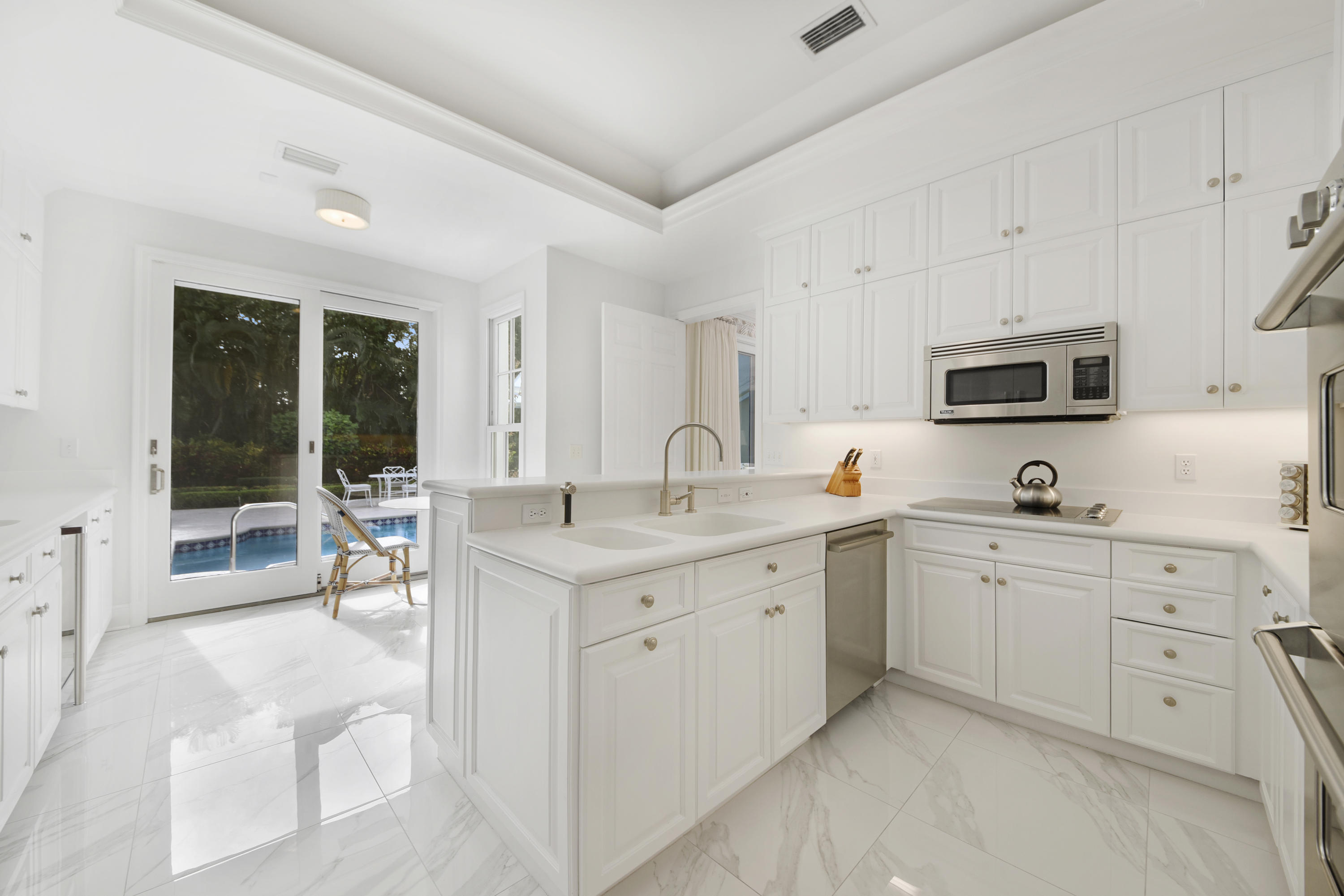 EAST SHORE ADD IN - Residential