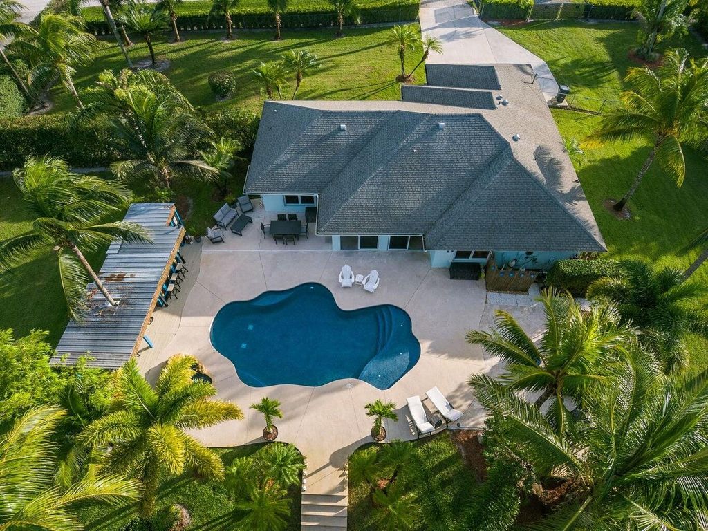 Photo of 13461 72nd Court N, The Acreage, FL 33412 (MLS # R10970964)