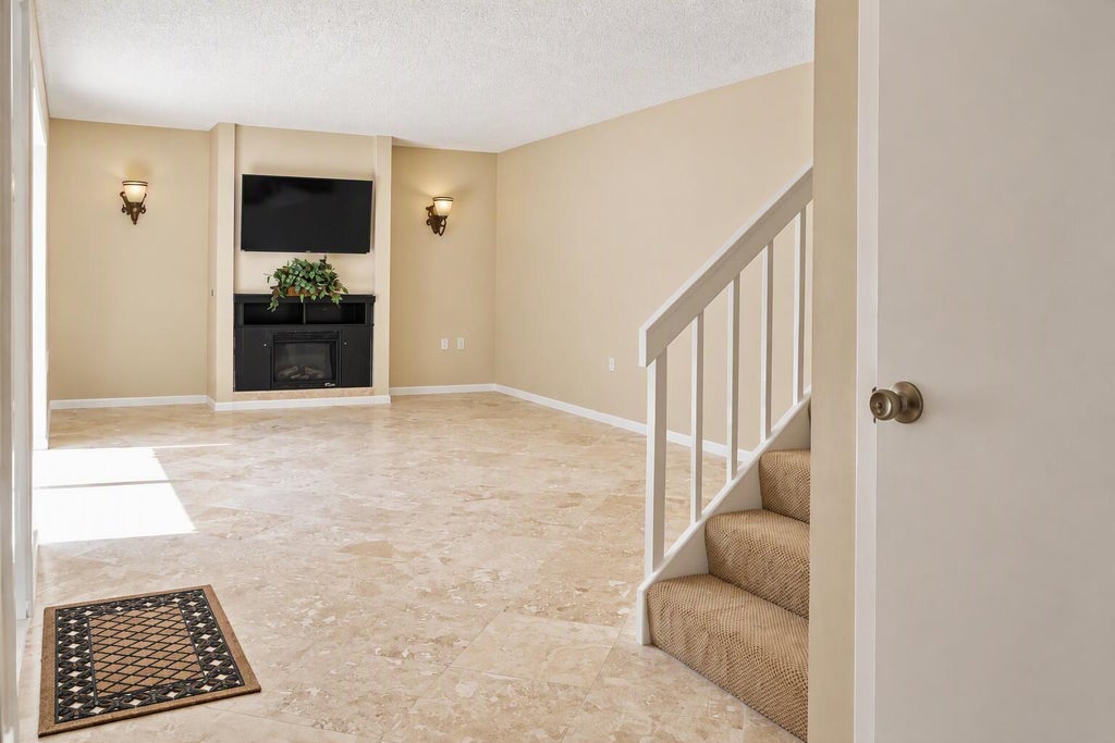 Photo of 1211 12TH Court, Palm Beach Gardens, FL 33410 (MLS # B26092958)