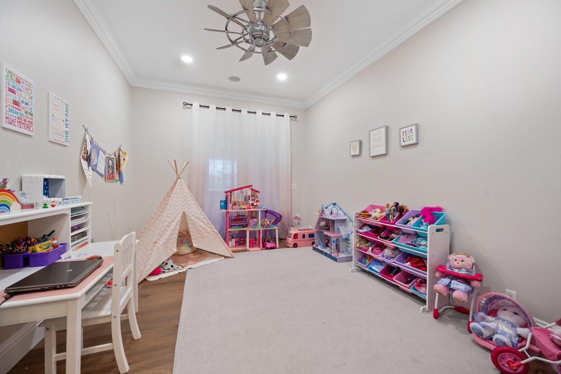 HOMELAND - Residential