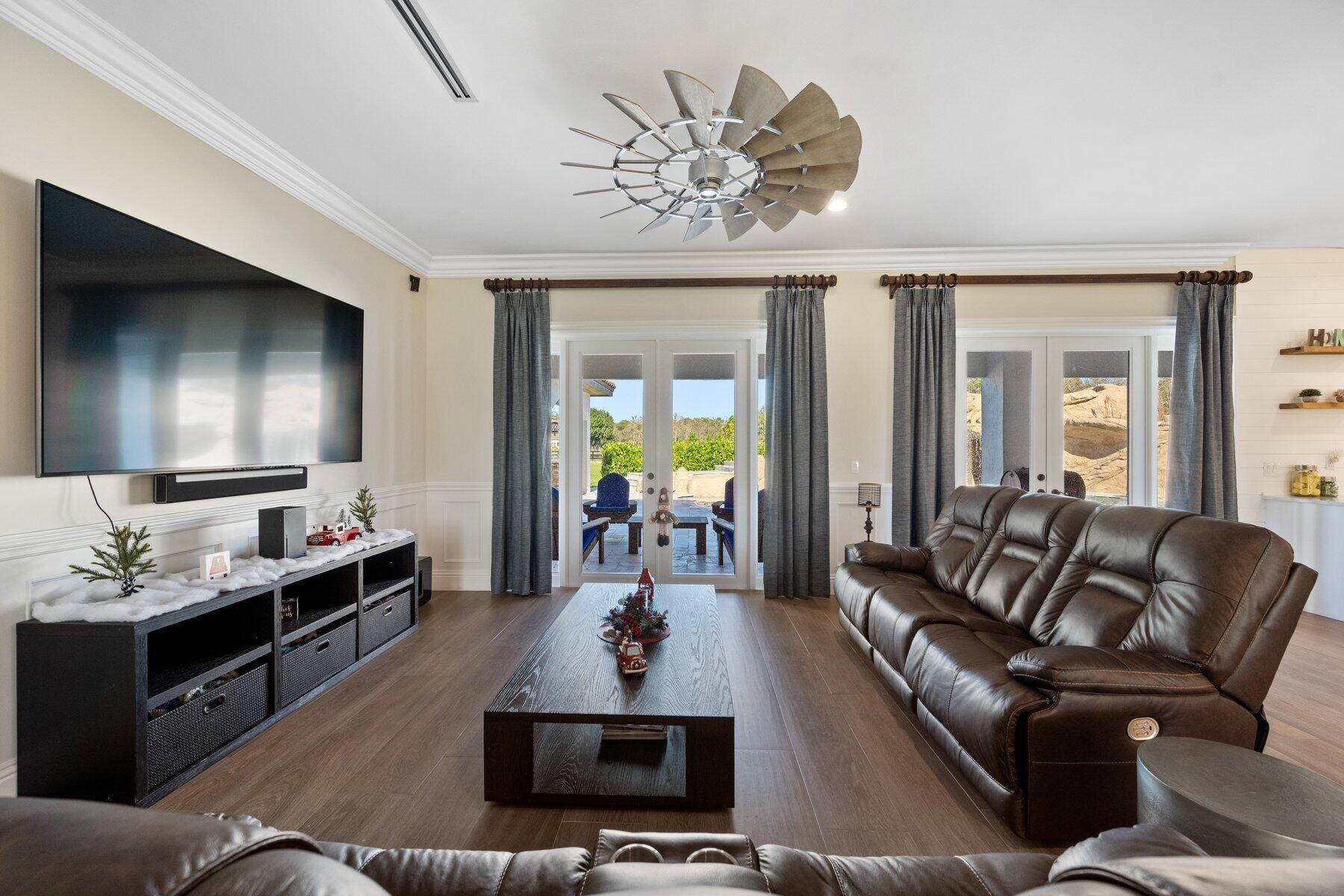 HOMELAND - Residential