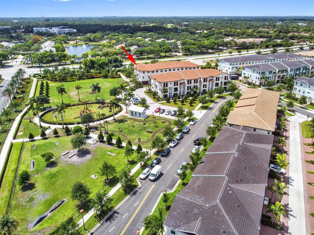 Photo of 12510 Gross Pointe Drive, Palm Beach Gardens, FL 33418 (MLS # R10977209)