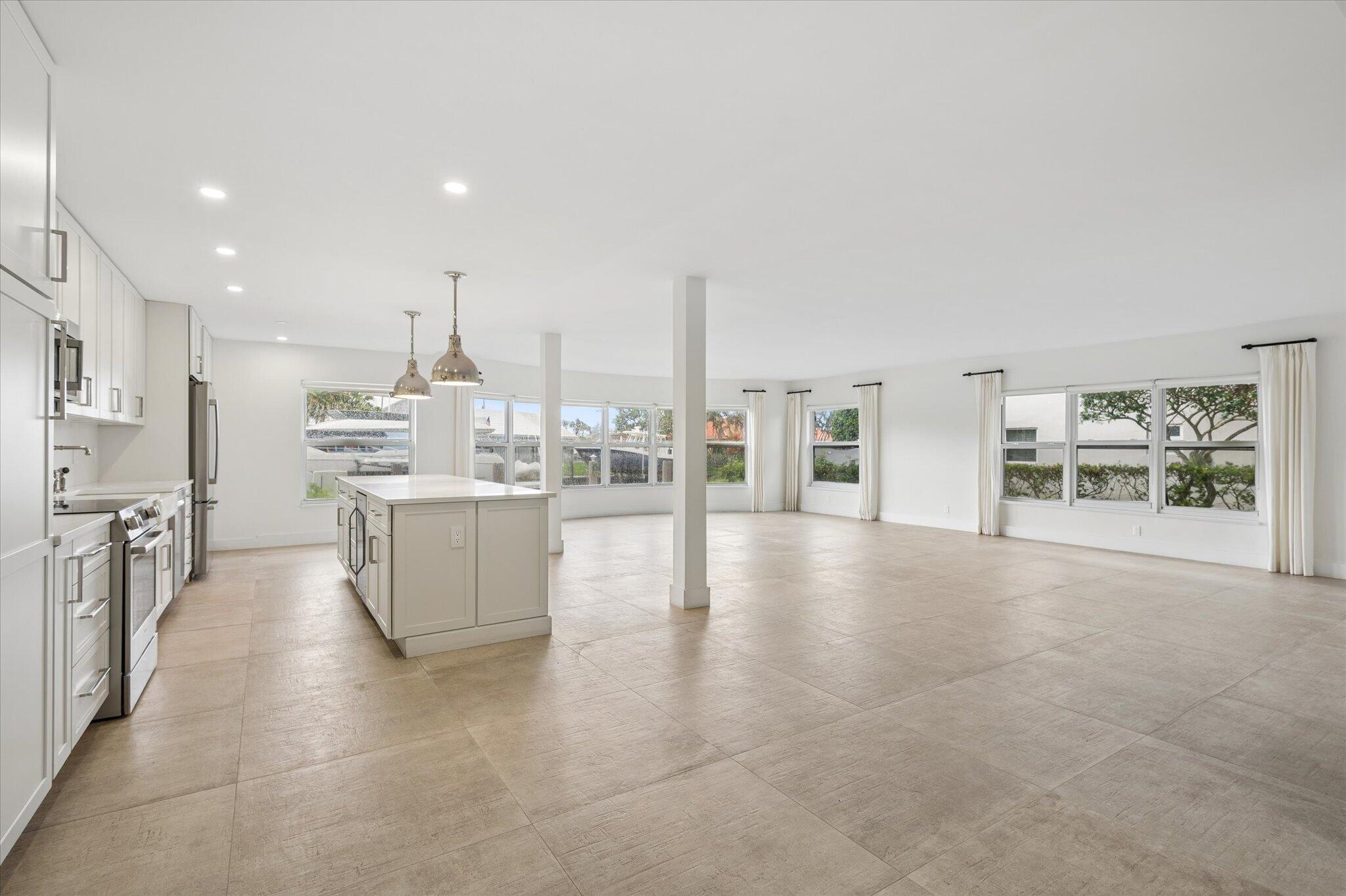 ROYAL LAUDERDALE LANDINGS CONDO - Residential