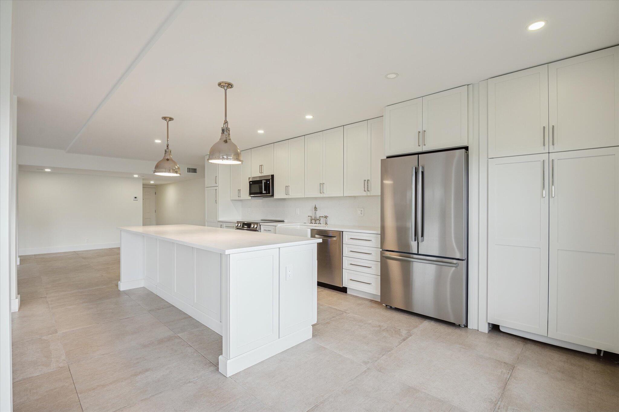 ROYAL LAUDERDALE LANDINGS CONDO - Residential