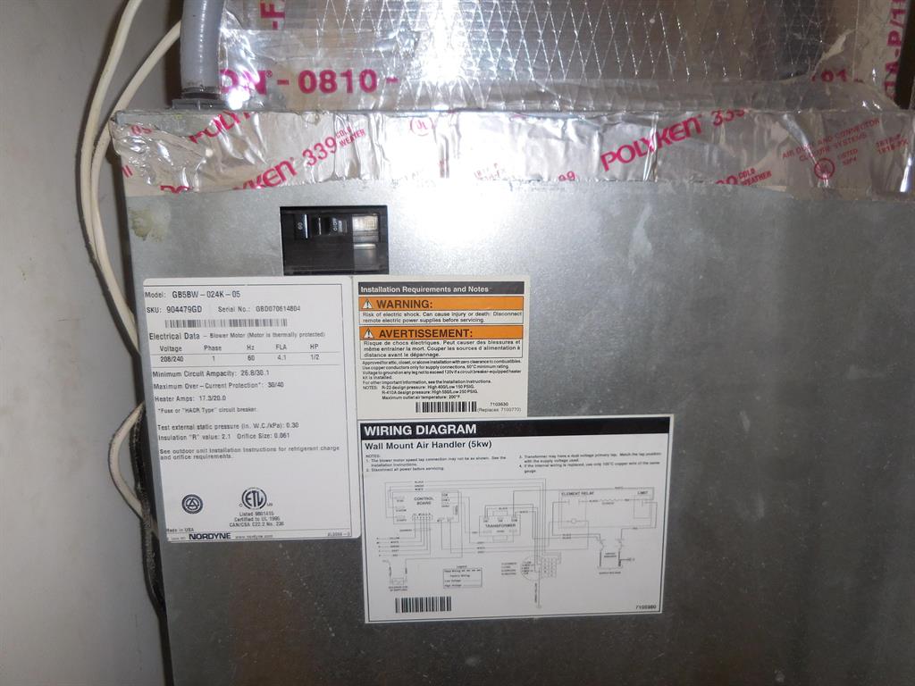 CRESTHAVEN VILLAS CONDO 33 - Residential