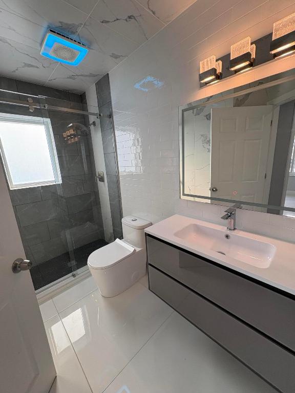 PINE HOLLOW ESTATES - Residential