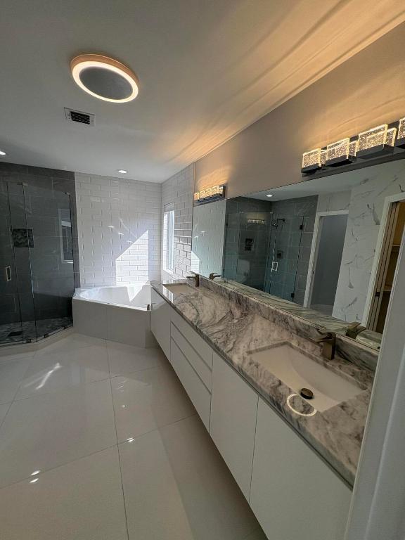 PINE HOLLOW ESTATES - Residential