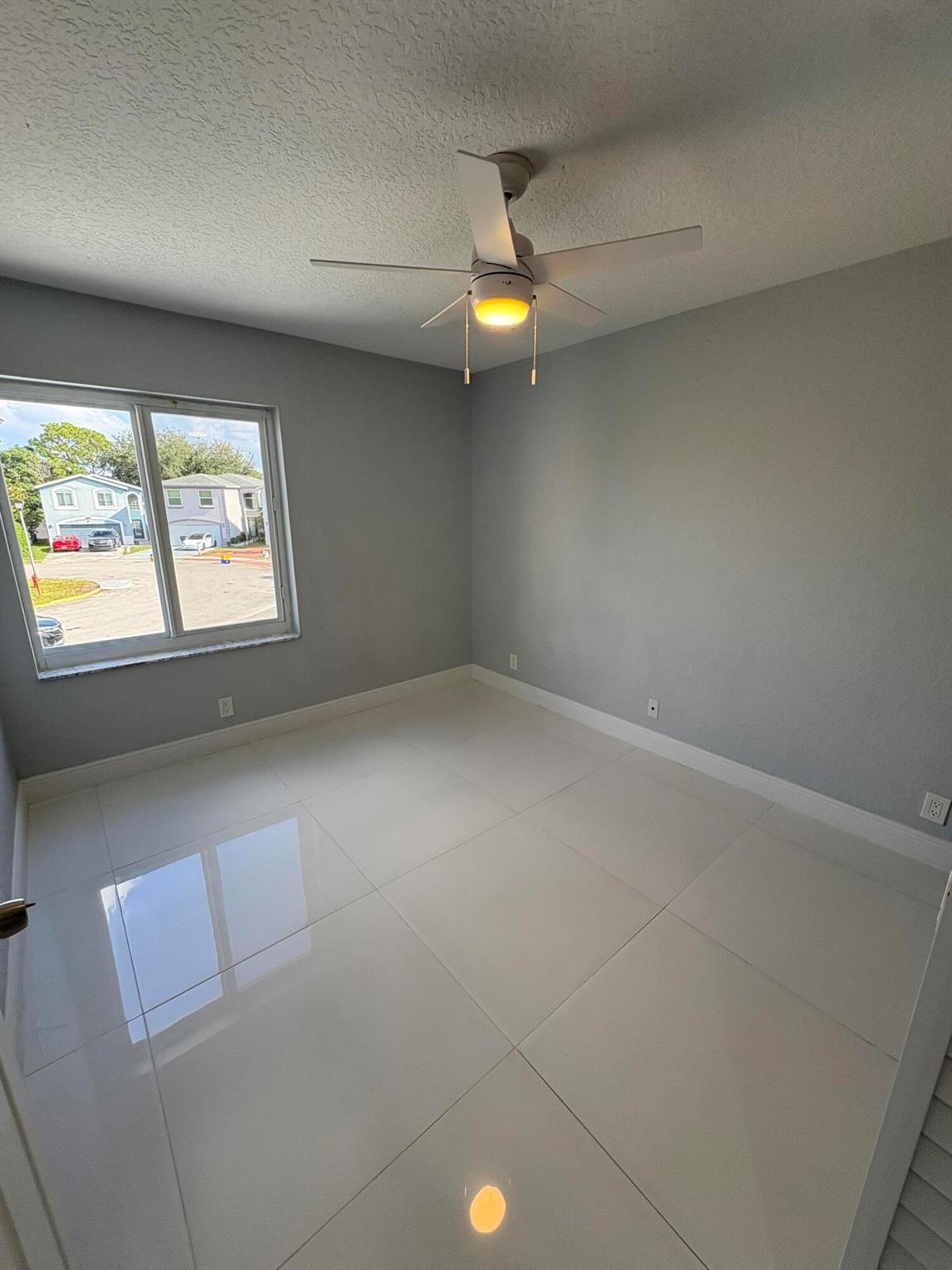 PINE HOLLOW ESTATES - Residential