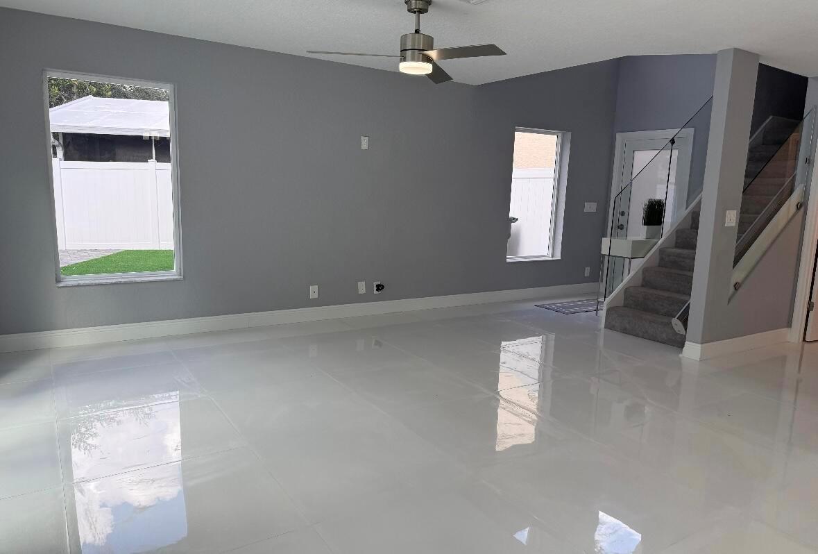 PINE HOLLOW ESTATES - Residential