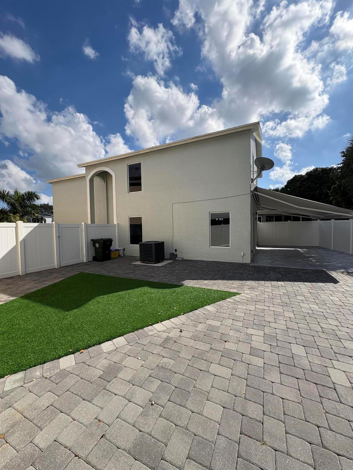 PINE HOLLOW ESTATES - Residential